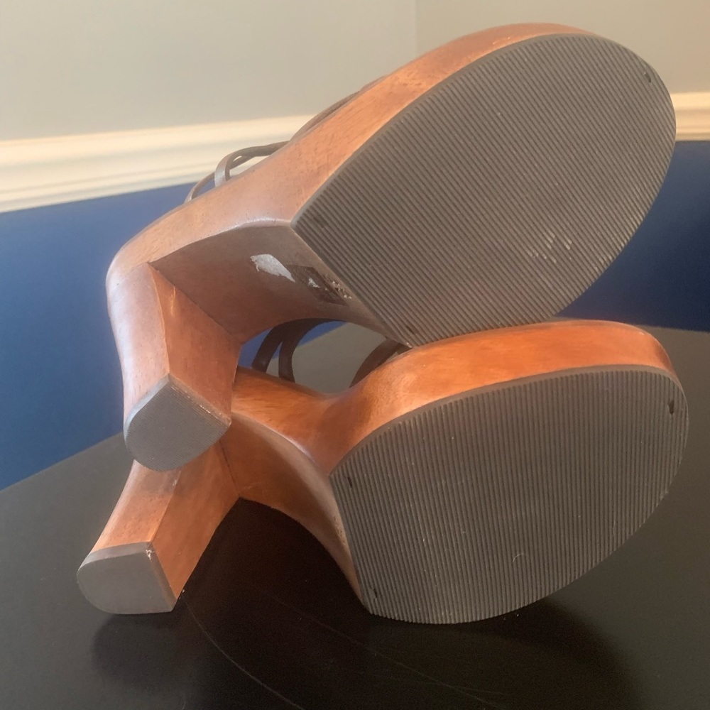 Adorable wooden clogs! Brown leather, never been worn. Perfect for summer! - Picture 5 of 6